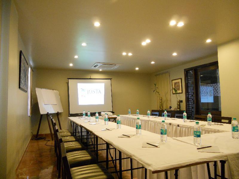 Justa Mg Road Hotel Bangalore Exterior photo